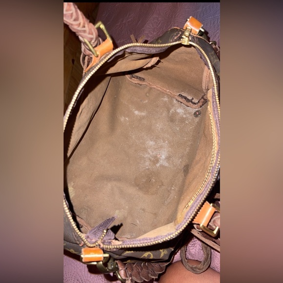 Authentic Louis Vuitton Speedy 30 Handbag - Picture 6 of 6